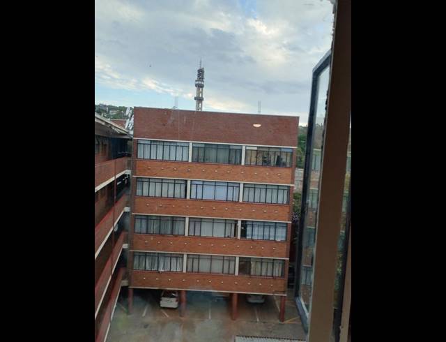 2 BEDROOM APARTMENT FOR SALE IN SUNNYSIDE
